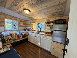 Umpqua's Last Resort - Wilderness Cabins, RV Park & Glamping - 8