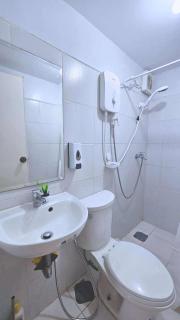 Bright & Airy Loft Cambridge Village Charm - 5