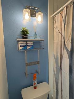 Newly remodeled with Aloha - 4