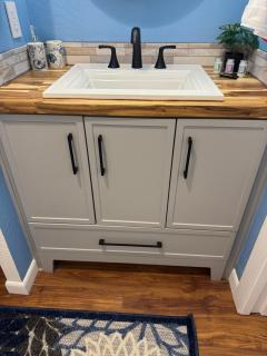 Newly remodeled with Aloha - 1