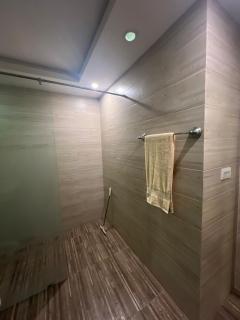 Modern 1-Bedroom Apartment in Bahria Phase 1 - 6