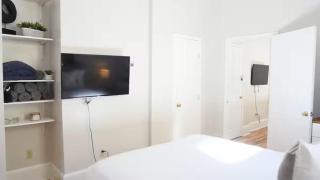 Mid-City Shotgun Easy Access to Everything - 9