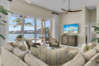 Waterfront 5 Bed - Southern Exposure - Bay Views - Marco Island - 1