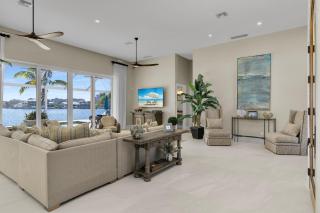 Waterfront 5 Bed - Southern Exposure - Bay Views - 6