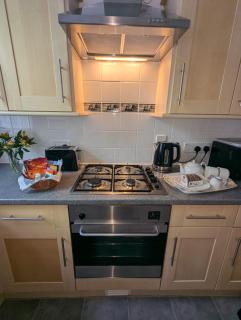 SWANAGE WELL PRESENTED 2 BEDROOM APARTMENT CLOSE to BEACH - 8