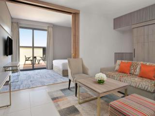 Mövenpick Hotel Tahlia Jeddah - 1