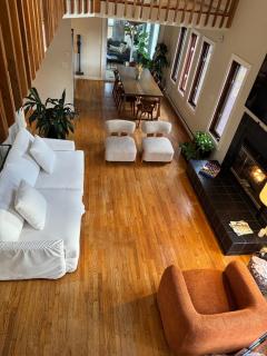 Poconos Chalet -Kayaks- HotTub-Karaoke-Lake - 6