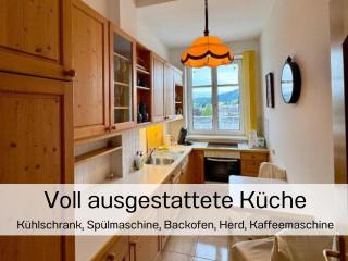 Salzkammergut Homes Gmunden - Lake View Apartment, Blick auf den Traunsee und auf das Schloss Orth - ideal für Paare und Genießer - 3