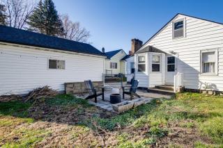 Updated and Charming! Waterloo Home with Patio - 7