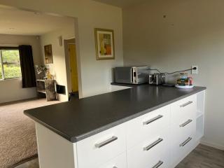 Hamilton Greenhill Lodge - Near Highway Quiet Country Stay - 3