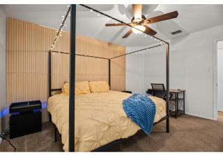 8 King Bds - Sleep23 - Massage Chair - Cold Plunge - 3