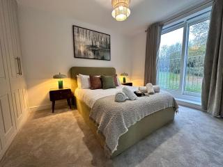 Urban Luxury Escape in Oxford City - 1