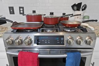 Family Retreat Near Kalahari - Sleeps 11-Modern - 7