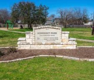 Family Retreat Near Kalahari - Sleeps 11-Modern - 4