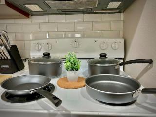 Townhouse A plus location pool long stay discounts - 7