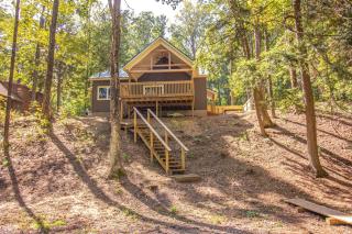 Riverfront Hot Tub, Fireplace, Firepit, & Kayaks - 0