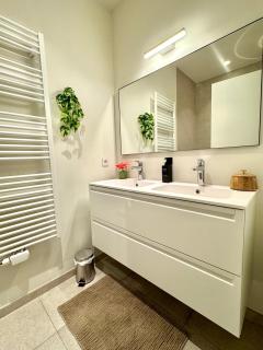 The Twin Suites Apartment - 1