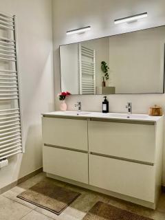 The Twin Suites Apartment - 8