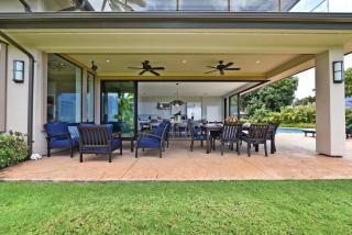 Hale Nui · HALE NUI Luxury Retreat 5BD w Private Pool Hot Tub - 4