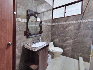 Suite San Vicente 1 Jacuzzi Cocina Parqueo - 1