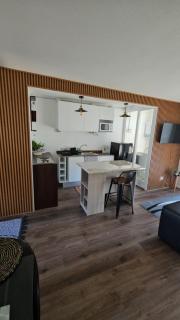 Departamento 2 dormitorios vista al lago - 2