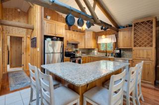 Blue Ridge Mtns Hikers Haven with On-Site Trails - 5