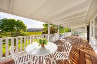 The Meadow Yarra Valley Large Entertainer with Spa & Sauna - 5