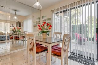 Golf, Shop and Relax Pensacola Condo 12 Mi to Beach - 3