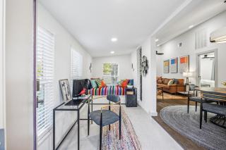 A Hoot's Nest-Lux Boutique Bungalow near Downtown! - 9