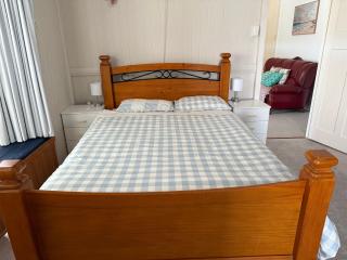 U4A upstairs ensuite room Home feel place - 3