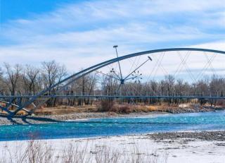 Downtown 2 BR Condo - River View, Parking, King Bed - 8