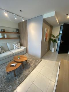 EDSA Heights Unit 3405 Cozy One Bedroom Penthouse Unit - 2