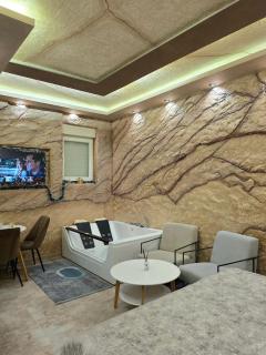 Dior Apartment Novi Pazar - Luxury Jacuzzi Suite - 3
