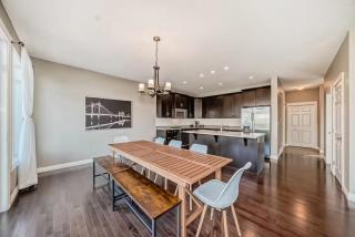 Waterfront Home, Fireplace, 90 min to Banff - 4