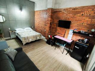 Habitación con patio pequeño a 5 min del Aeropuerto - 9