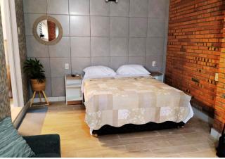 Habitación con patio pequeño a 5 min del Aeropuerto - 1