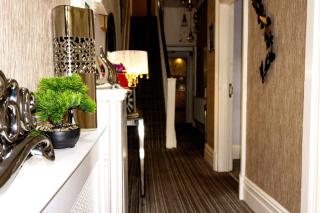 The Kenley Hotel - 1