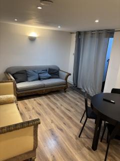 Priory News Road - 2