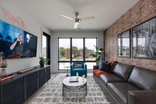 Gaia - Odyssey - 4 Units - Heart of Midtown - 2