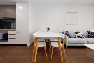 Spacious 2BR APT in Zetland Near Station - 8