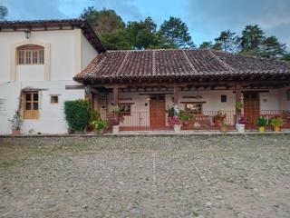 Hacienda San Isidro, Corral de Piedra - 0