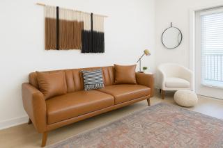 Worker friendly A plus Location Warm and Cozy - 5