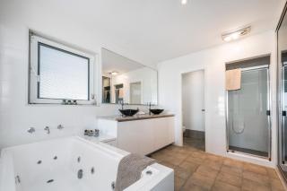 Oceans View - Luxury Apartment with ocean views - 6