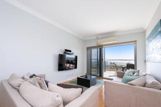 Oceans View - Luxury Apartment with ocean views - 3