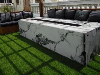 The Cubicle Hostal- Rooftop Gothic Cathedral views - 6