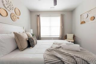 Spacious 3 Bed Condo Near ETSU - 3