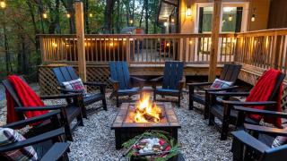 Lodge-Style Home Near Gatlinburg w Theater Hot Tub Game Room Evergreen Escape by AvantStay - 8