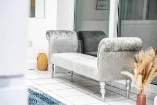 4 Bedroom Eltham House in Greenwich - 1