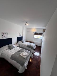 Depto Familiar, 3 Hab - 2 Balcones - Vista a las Montañas - 4