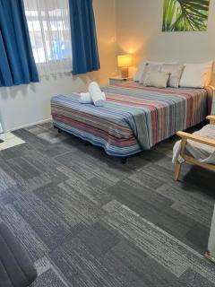 Hatton Vale Motel - 6